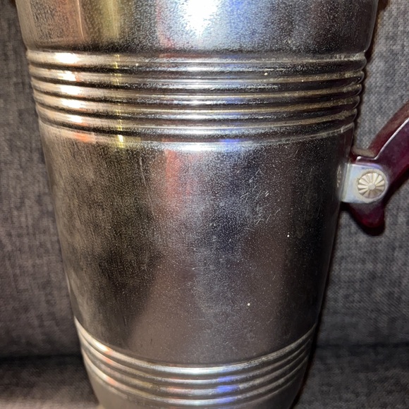 Mid century era, Art Deco style cocktail, shaker chrome, and ruby, red handle - Picture 6 of 12
